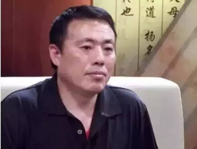 天啊,原来他就是地藏王菩萨再来 惊倒千万人! 天啊,原来他就是地藏王菩萨再来 惊倒千万人!