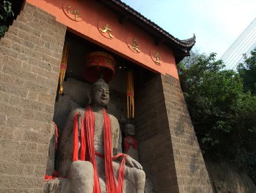 重庆一大佛能自己洗脸 遇一种情况需立即逃跑 重庆一大佛能自己洗脸 遇一种情况需立即逃跑