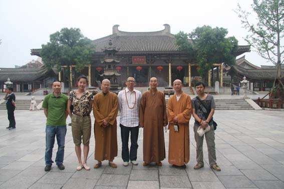 搜狐总裁张朝阳暗示未来可能出家，其弟已出家多年