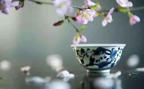 八种恩情，至死不能忘