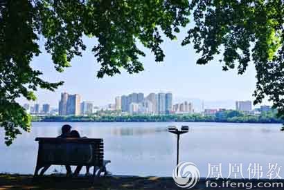 一日禅：此心安处是吾乡