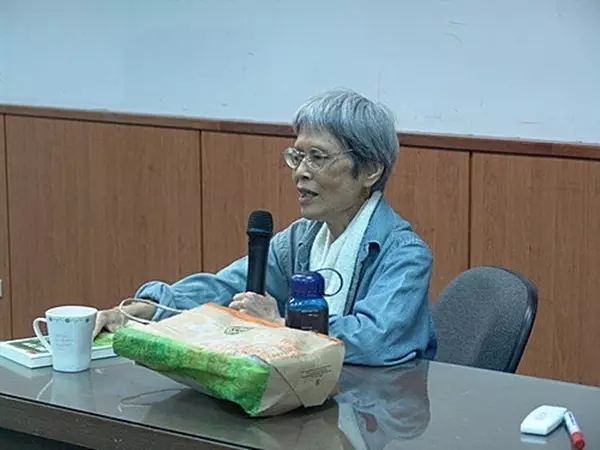 台湾医生30年淋巴癌自救成功：纯素和运动
